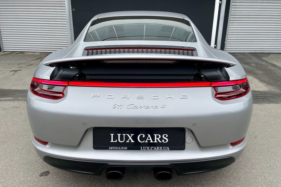 Продам Porsche 911 Carrera 4 991.2 2018 года в Киеве