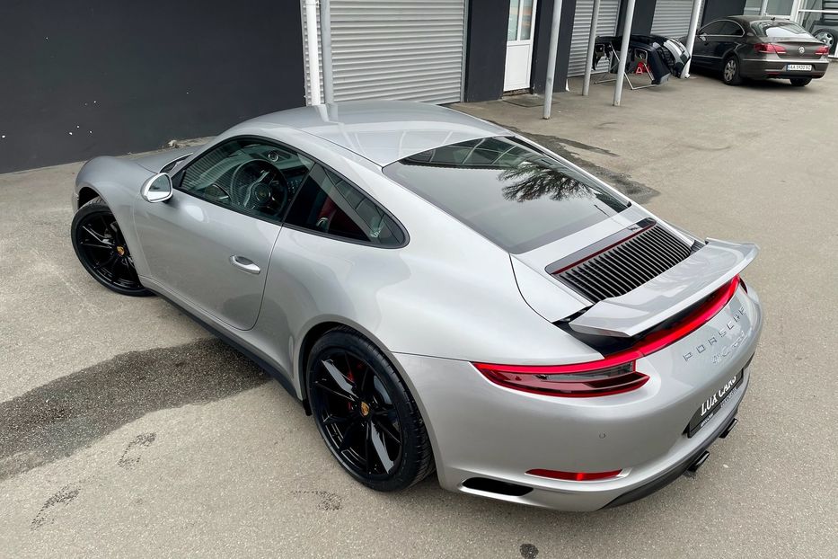 Продам Porsche 911 Carrera 4 991.2 2018 года в Киеве