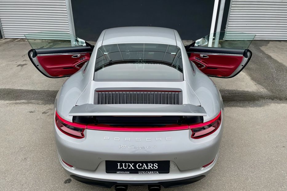 Продам Porsche 911 Carrera 4 991.2 2018 года в Киеве