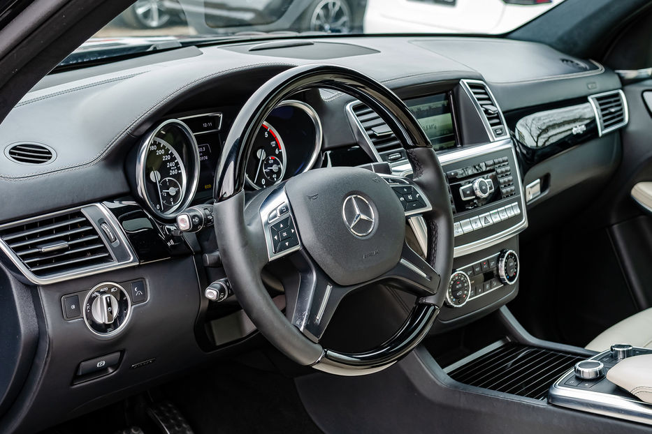 Продам Mercedes-Benz GL-Class 350d 4Matic 2013 года в Киеве