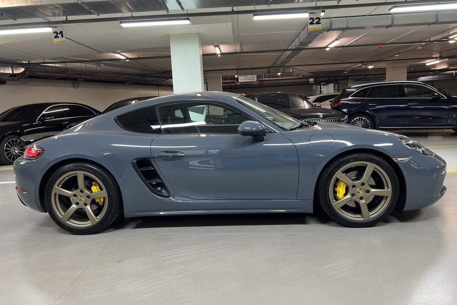 Продам Porsche Cayman 2018 года в Киеве