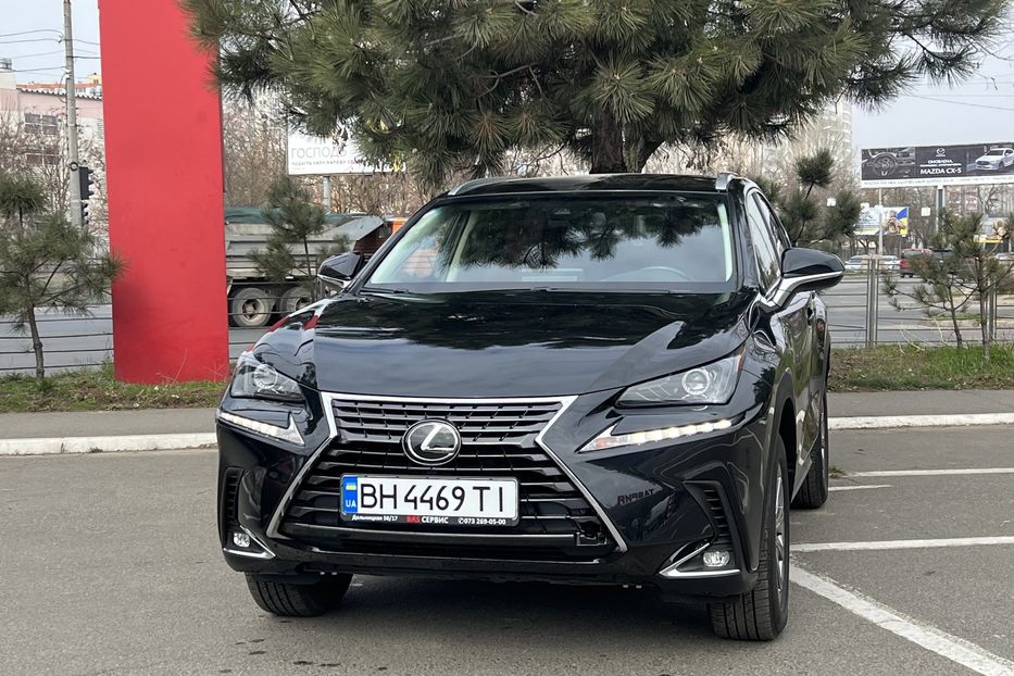 Продам Lexus NX 300 2019 года в Одессе