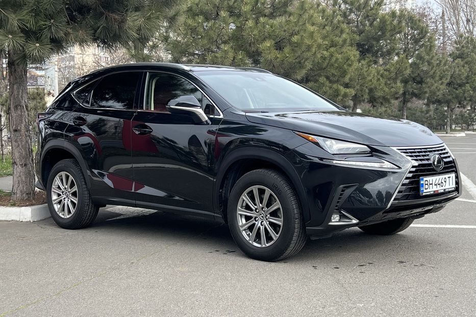 Продам Lexus NX 300 2019 года в Одессе