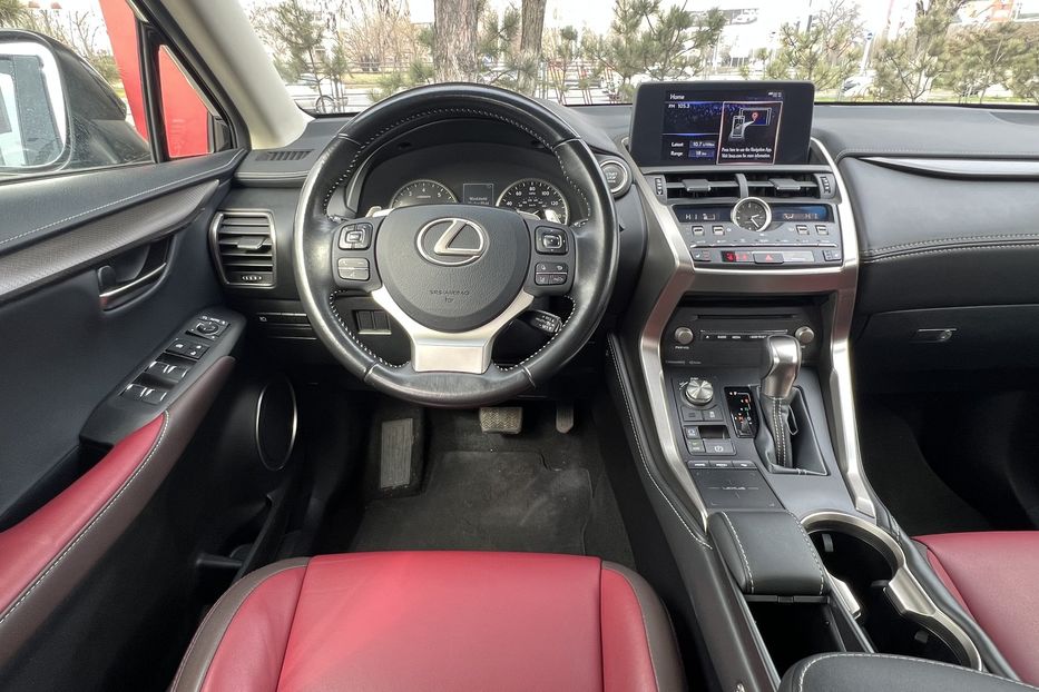 Продам Lexus NX 300 2019 года в Одессе