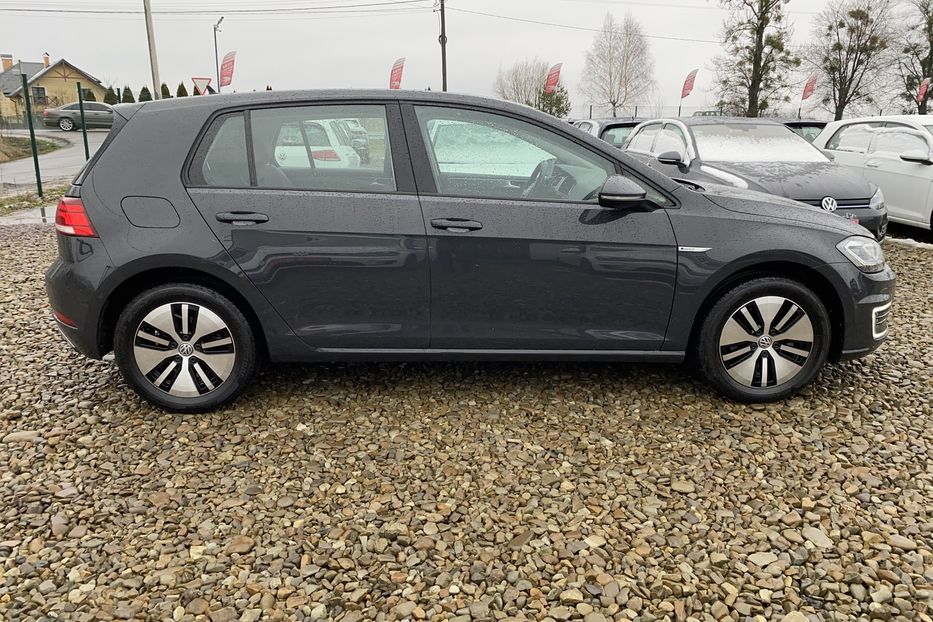 Продам Volkswagen e-Golf FULL LED,Камера,Кокпіт,Круїз 2020 года в Львове