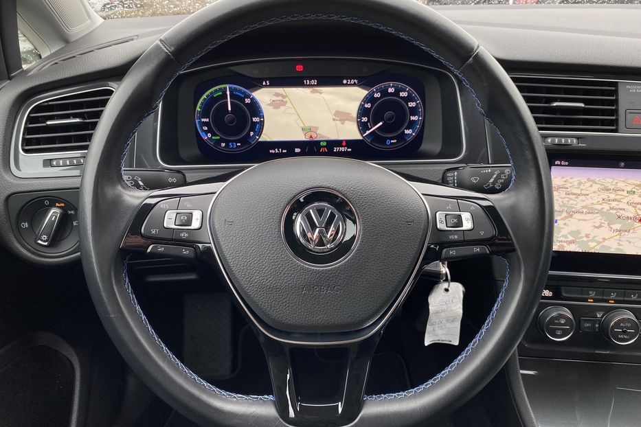 Продам Volkswagen e-Golf FULL LED,Камера,Кокпіт,Круїз 2020 года в Львове