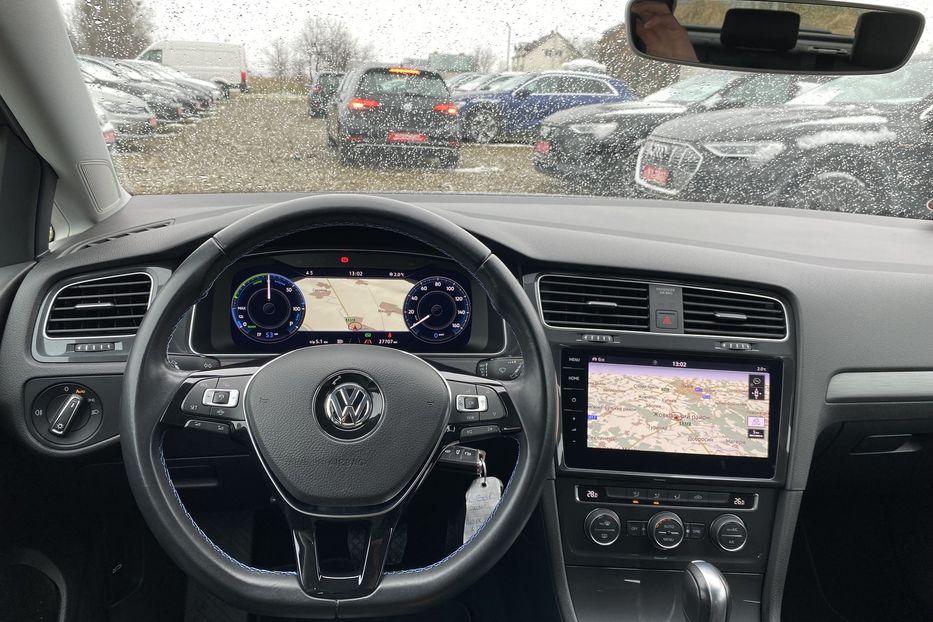 Продам Volkswagen e-Golf FULL LED,Камера,Кокпіт,Круїз 2020 года в Львове