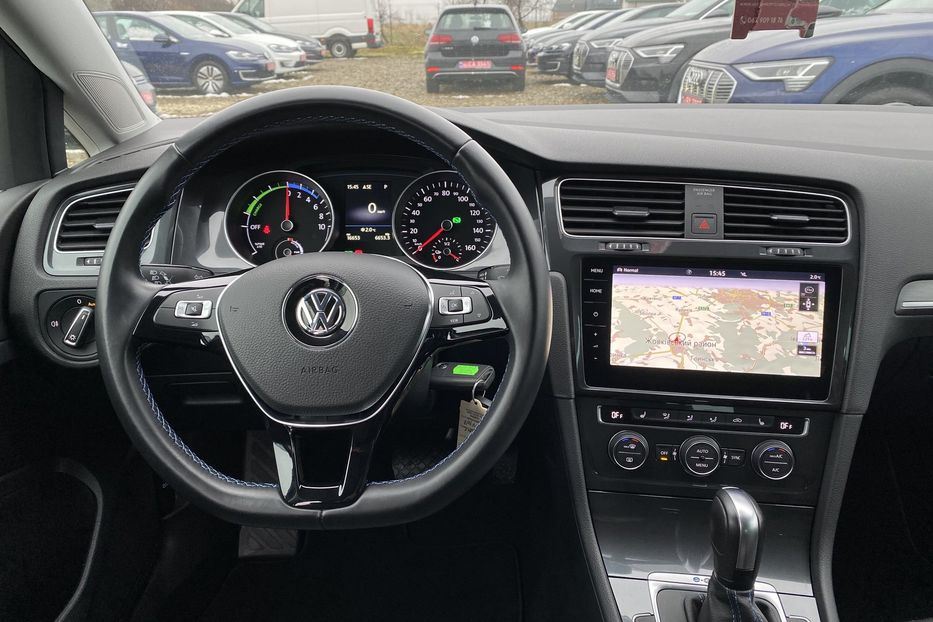 Продам Volkswagen e-Golf Тепловий Камера Амбіент пдсвтк 2020 года в Львове