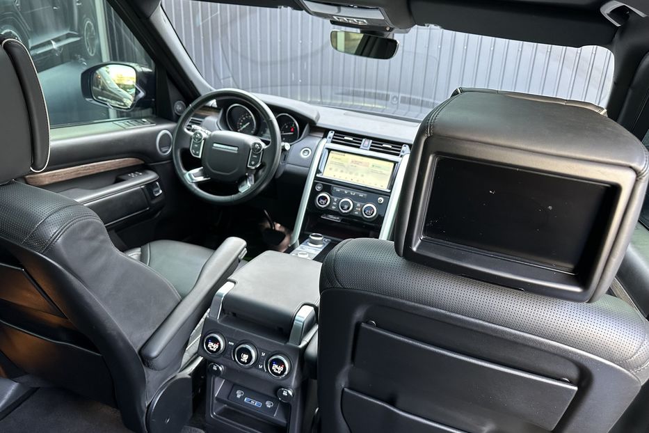 Продам Land Rover Discovery HSE TD6 2017 года в Киеве