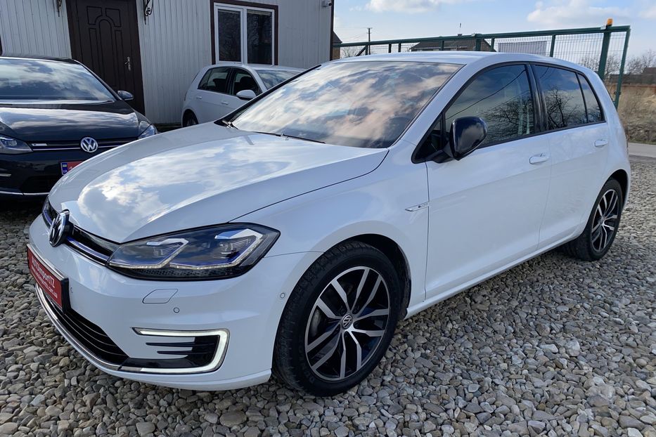 Продам Volkswagen e-Golf Тепловий FullLED Всі асистенти 2019 года в Львове