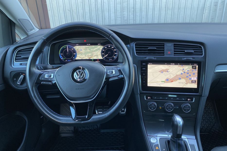 Продам Volkswagen e-Golf Тепловий FullLED Всі асистенти 2019 года в Львове