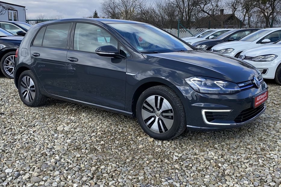 Продам Volkswagen e-Golf 35.8 kWh 100 кВт/136 к.с.  2020 года в Львове