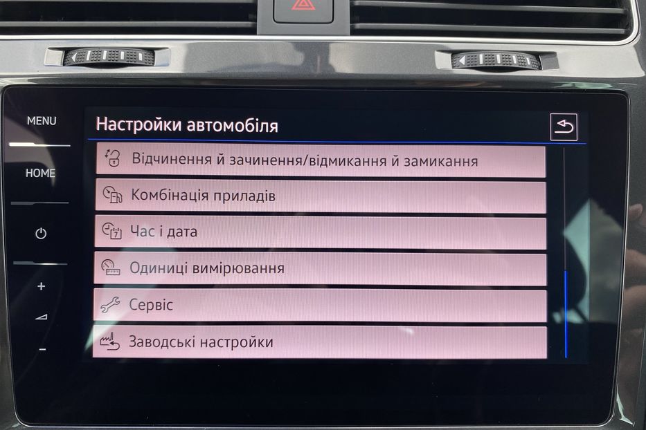 Продам Volkswagen e-Golf 35.8 kWh 100 кВт/136 к.с.  2020 года в Львове