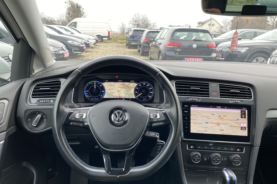 Продам Volkswagen e-Golf FULL LED,Тепловий,Камера,Круїз 2019 года в Львове