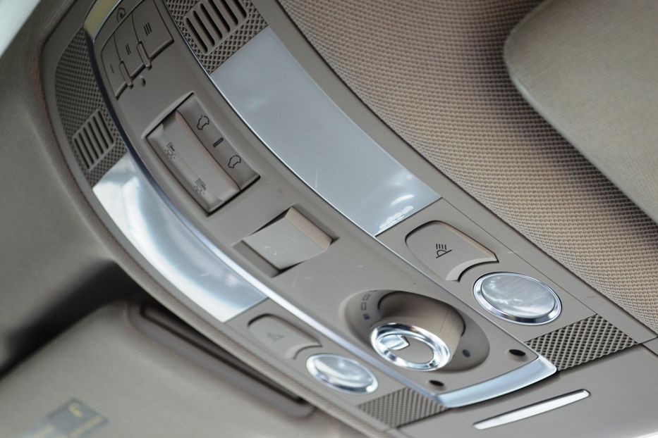 Продам Audi Q7 2011 года в Одессе