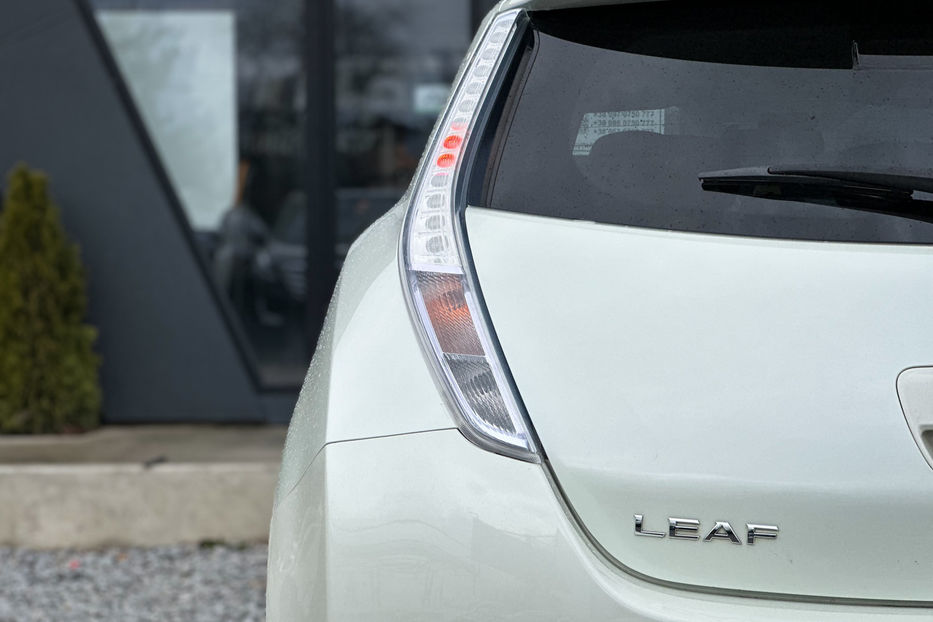 Продам Nissan Leaf I покоління • 24 kWh 2012 года в Черновцах