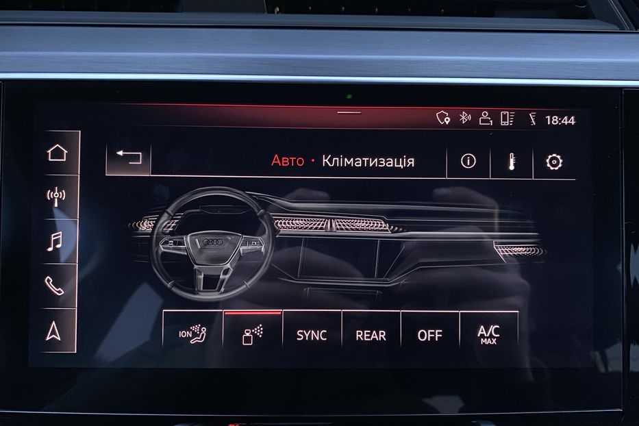 Продам Audi E-Tron 55 Максимальна комплектація 2019 года в Львове