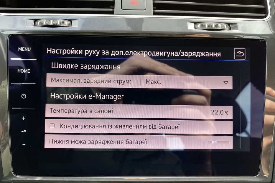 Продам Volkswagen e-Golf  35.8 kWh 100 кВт/136 к.с. 2021 года в Львове