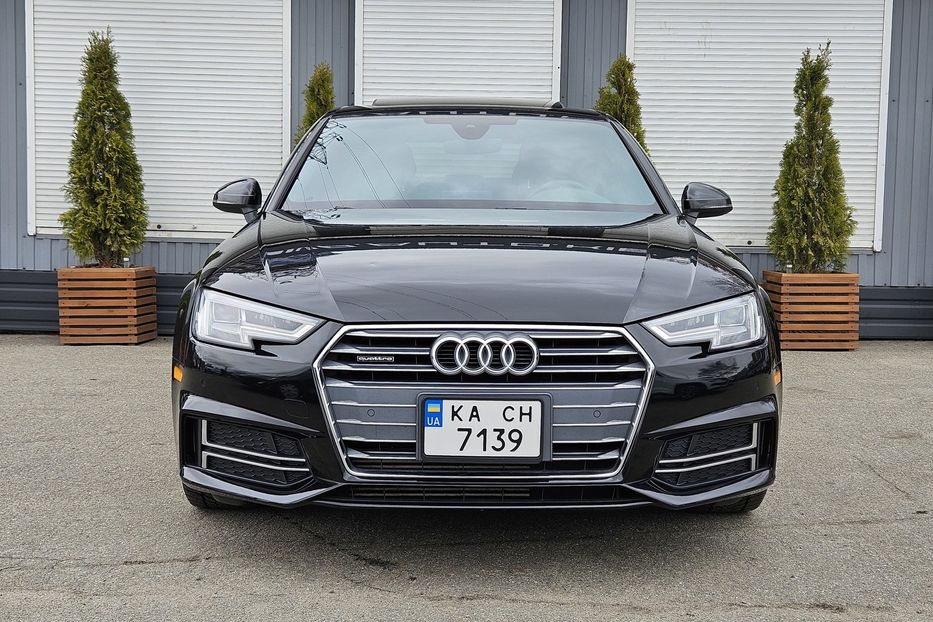 Продам Audi A4 S-Line 2017 года в Киеве