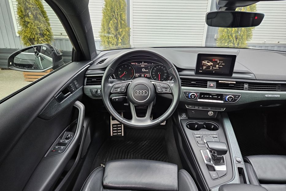 Продам Audi A4 S-Line 2017 года в Киеве