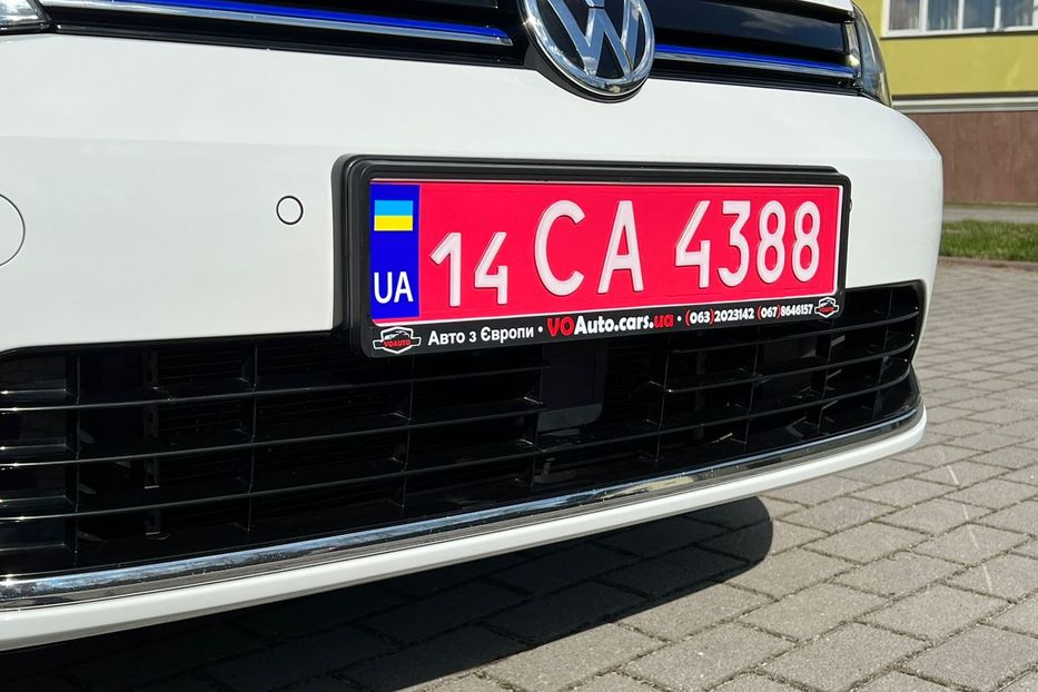 Продам Volkswagen e-Golf CCS Не мальoвaний Тепл Насос 2020 года в Львове