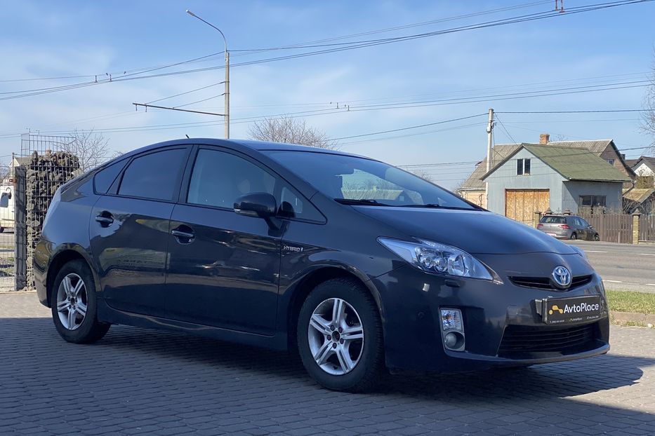 Продам Toyota Prius 2010 года в Луцке