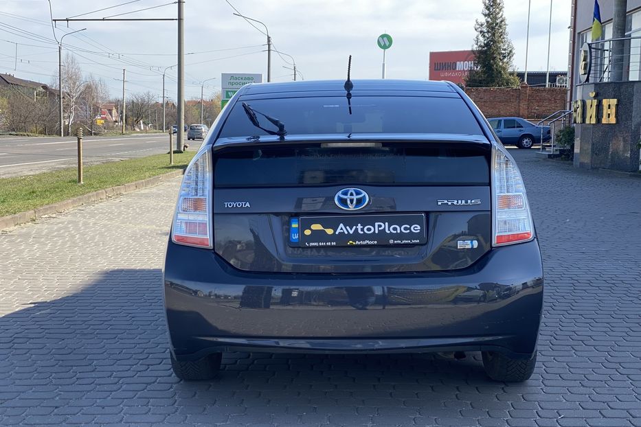 Продам Toyota Prius 2010 года в Луцке