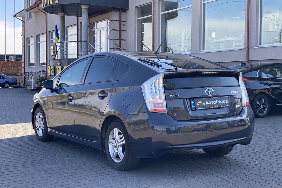 Продам Toyota Prius 2010 года в Луцке