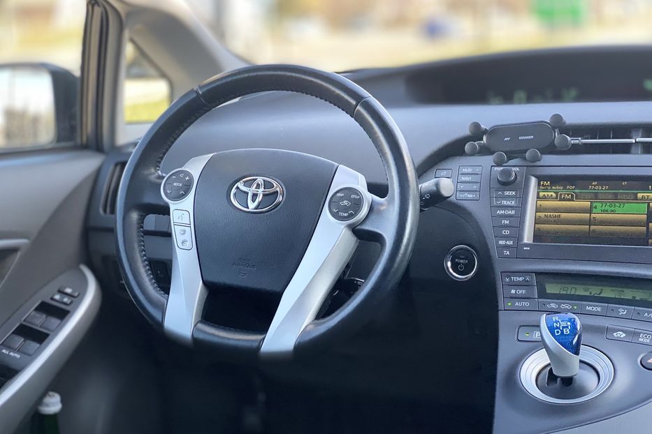 Продам Toyota Prius 2010 года в Луцке