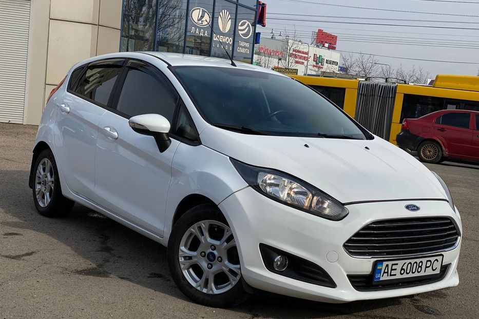 Продам Ford Fiesta 2016 года в Днепре