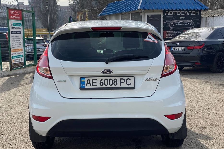 Продам Ford Fiesta 2016 года в Днепре