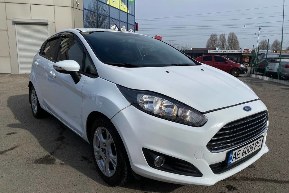 Продам Ford Fiesta 2016 года в Днепре