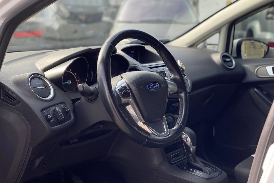 Продам Ford Fiesta 2016 года в Днепре