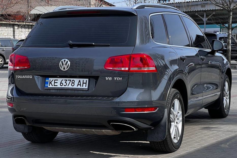 Продам Volkswagen Touareg 2012 года в Днепре