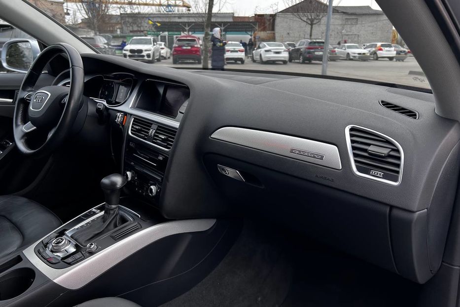 Продам Audi A4 2015 года в Днепре