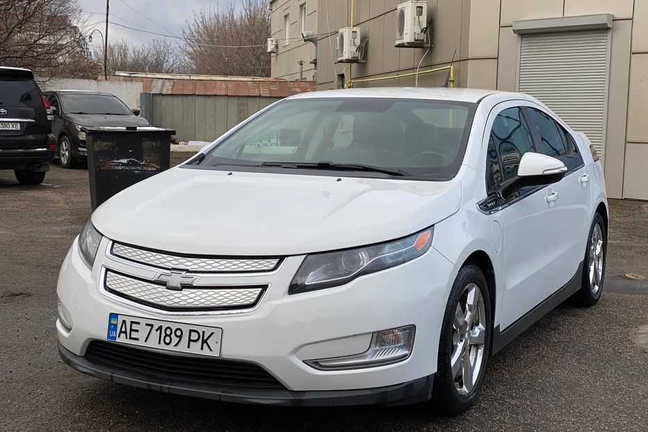 Продам Chevrolet Volt 2014 года в Днепре