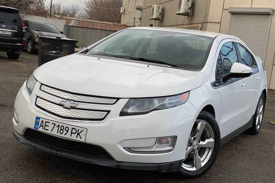 Продам Chevrolet Volt 2014 года в Днепре