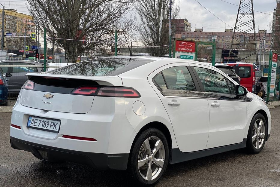 Продам Chevrolet Volt 2014 года в Днепре