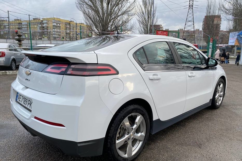 Продам Chevrolet Volt 2014 года в Днепре