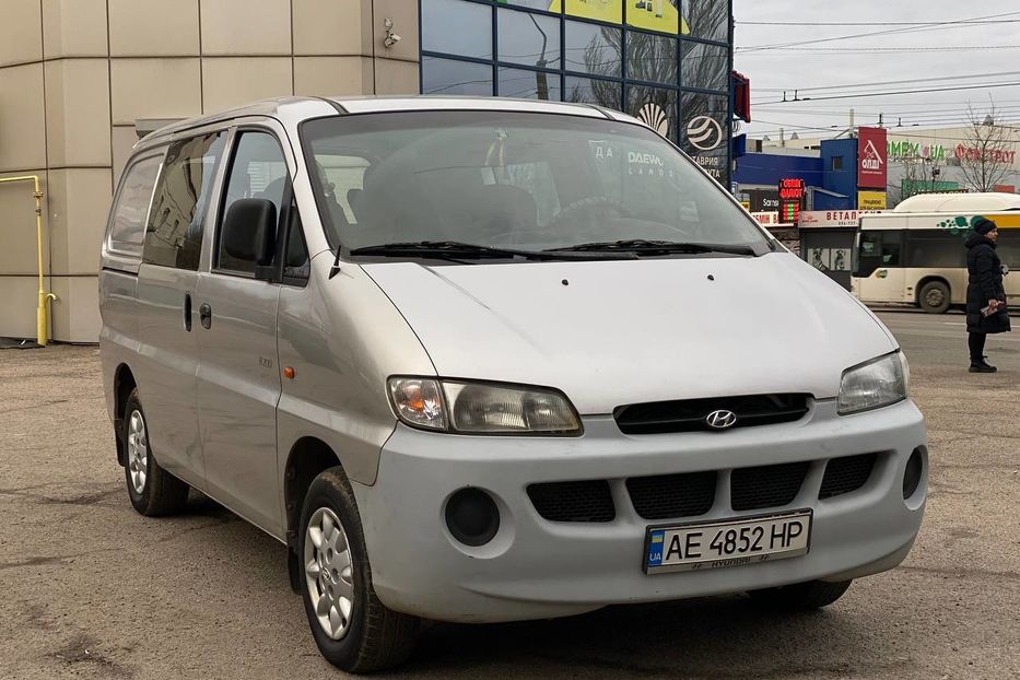 Продам Hyundai H 200 груз. 2000 года в Днепре