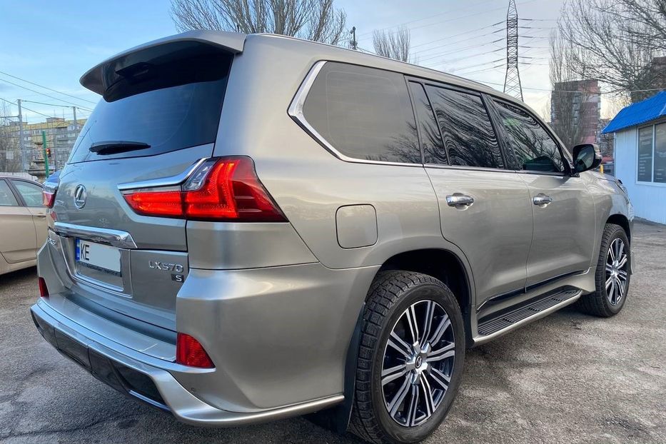 Продам Lexus LX 570 2018 года в Днепре