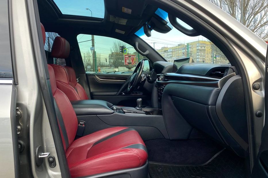 Продам Lexus LX 570 2018 года в Днепре