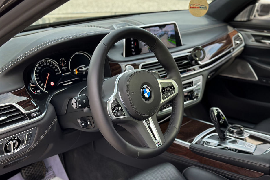 Продам BMW 750 Ld M-package 2018 года в Черновцах