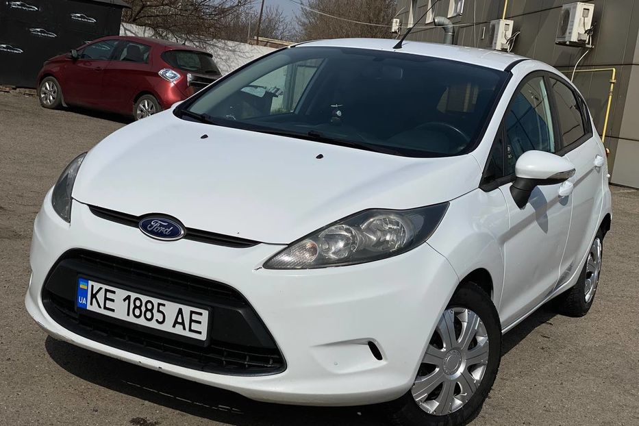 Продам Ford Fiesta 2012 года в Днепре