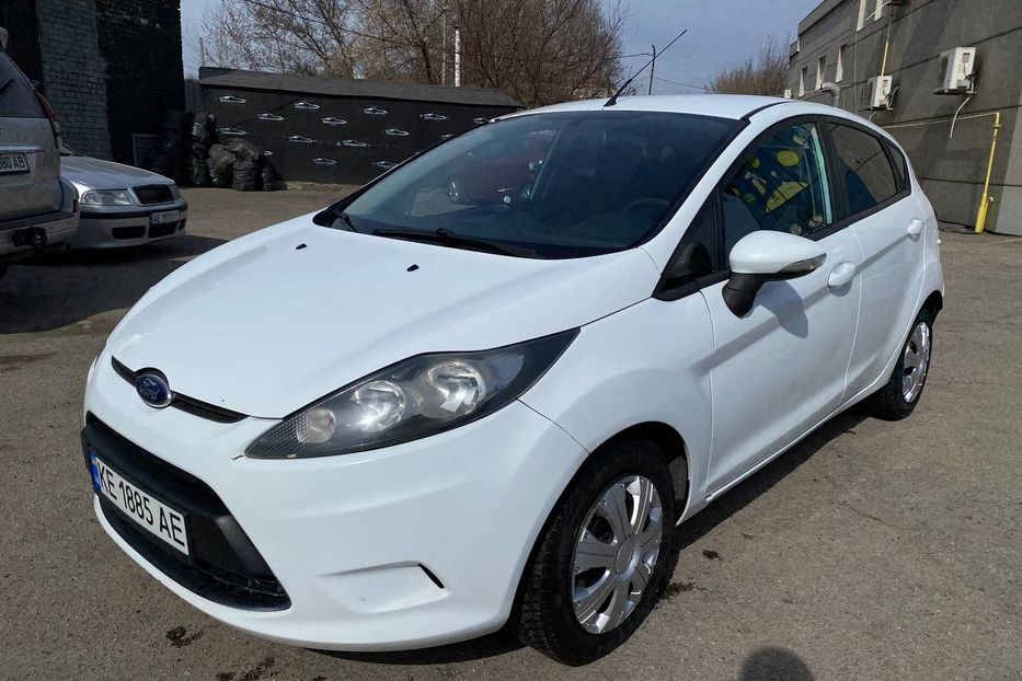 Продам Ford Fiesta 2012 года в Днепре