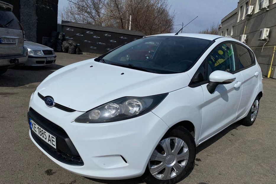 Продам Ford Fiesta 2012 года в Днепре