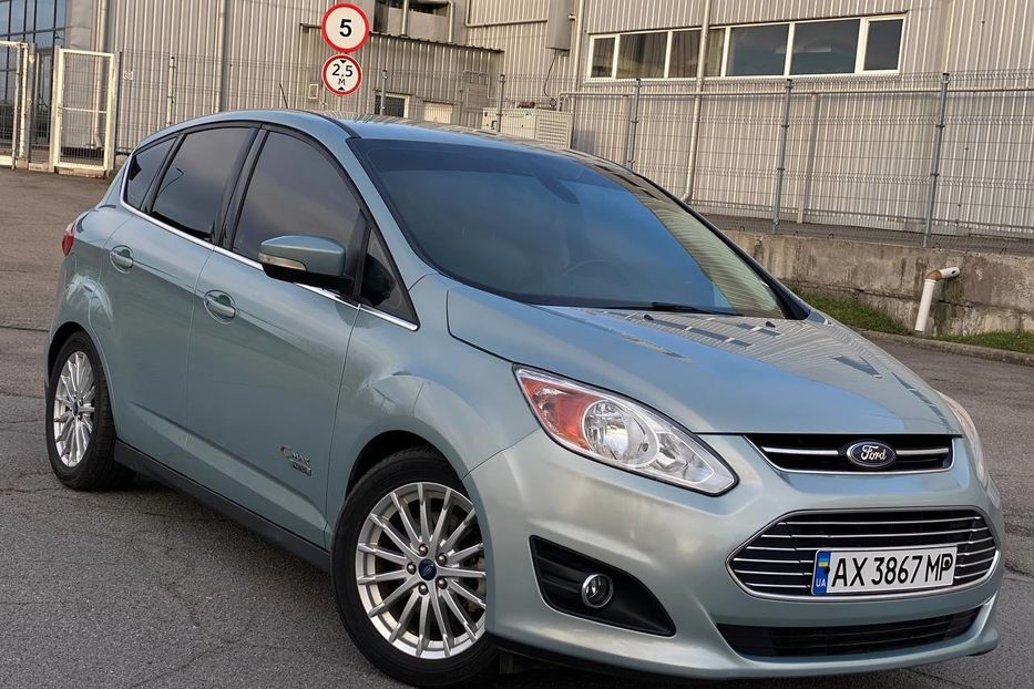 Продам Ford C-Max 2013 года в Днепре