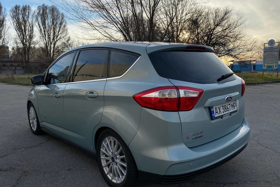 Продам Ford C-Max 2013 года в Днепре