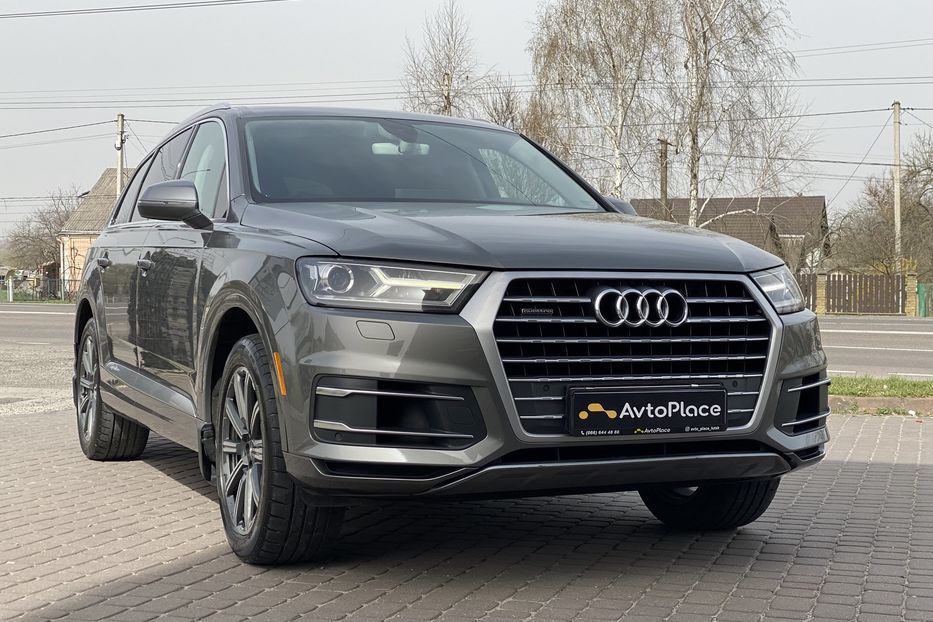 Продам Audi Q7 2015 года в Луцке