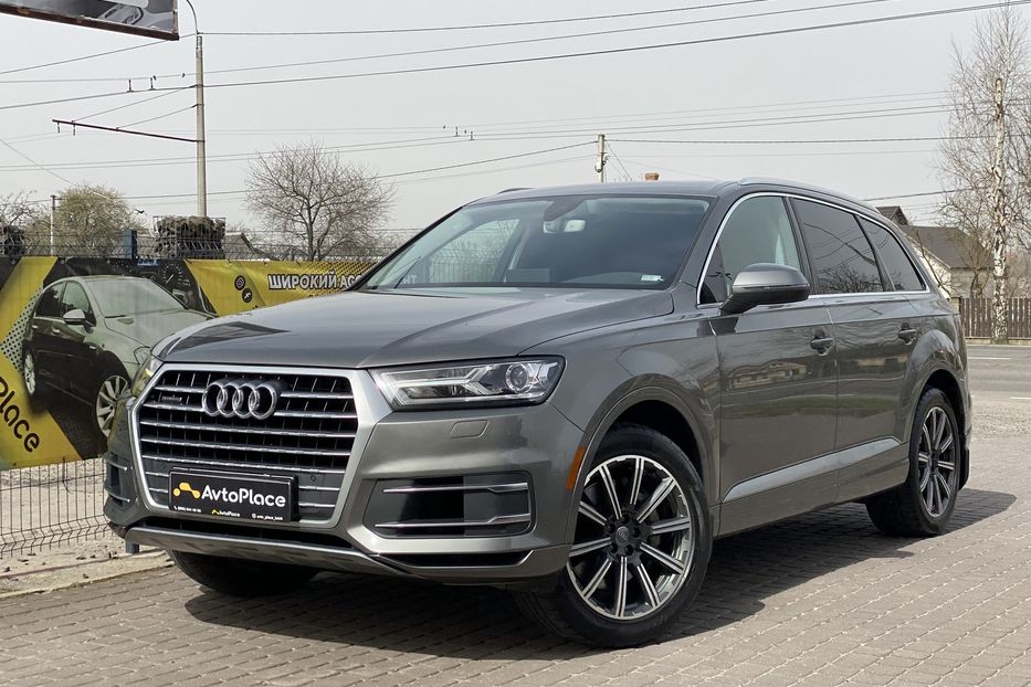 Продам Audi Q7 2015 года в Луцке